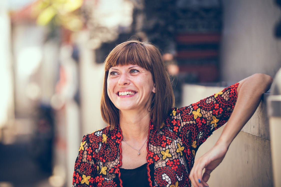 fringes haircut girl